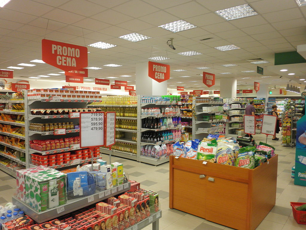 Maxi supermarket